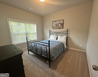 798 Gordon Street - Photo Thumbnail 18