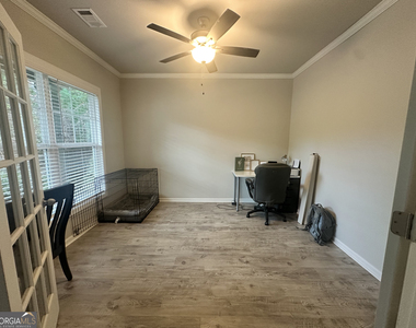 798 Gordon Street - Photo Thumbnail 7
