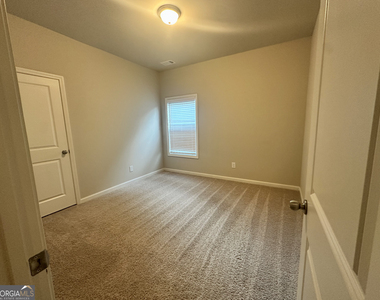 798 Gordon Street - Photo Thumbnail 20