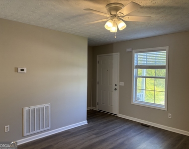 97 Lily Drive - Photo Thumbnail 4