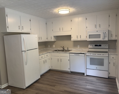 97 Lily Drive - Photo Thumbnail 7