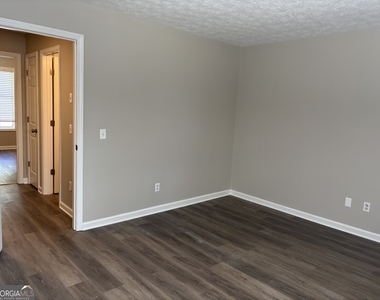 97 Lily Drive - Photo Thumbnail 14