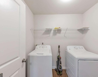 3625 Hawthorne Terrace - Photo Thumbnail 20