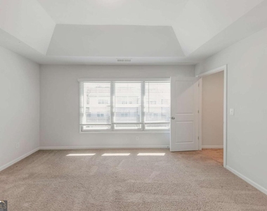 3625 Hawthorne Terrace - Photo Thumbnail 13