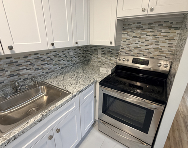 1685 Watson Avenue - Photo Thumbnail 12