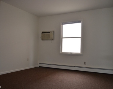 50 Cook Ave - Photo Thumbnail 8