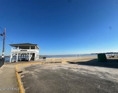 216 Ocean Gate Avenue - Photo Thumbnail 15