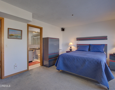 900 Ocean Avenue - Photo Thumbnail 27
