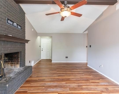 3902 Karen Drive - Photo Thumbnail 24