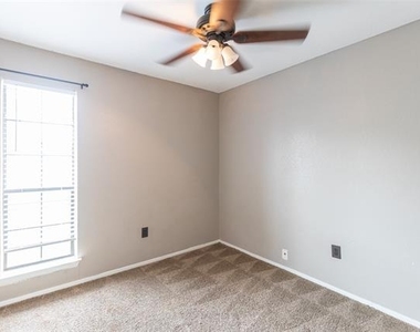 3902 Karen Drive - Photo Thumbnail 20