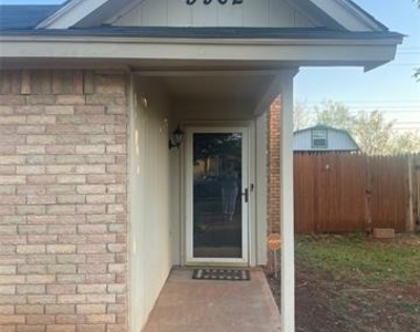 3902 Karen Drive - Photo Thumbnail 1