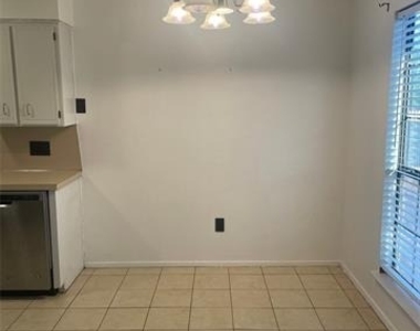 3902 Karen Drive - Photo Thumbnail 6