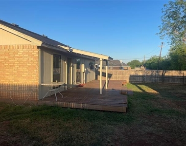 3902 Karen Drive - Photo Thumbnail 13