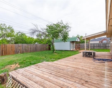 3902 Karen Drive - Photo Thumbnail 23