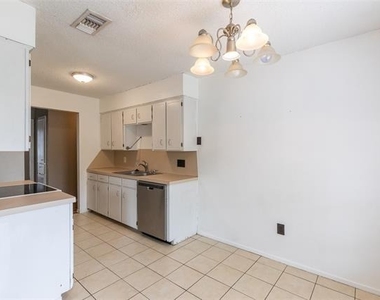 3902 Karen Drive - Photo Thumbnail 27