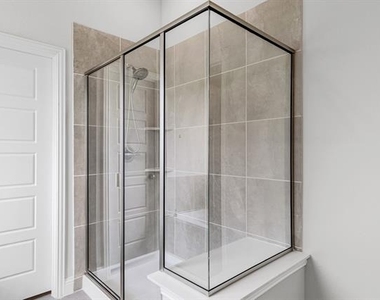 4919 Elizabeth Way - Photo Thumbnail 38