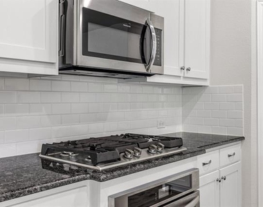 4919 Elizabeth Way - Photo Thumbnail 27
