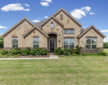 4919 Elizabeth Way - Photo Thumbnail 1