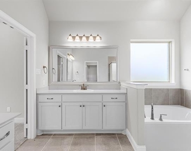 4919 Elizabeth Way - Photo Thumbnail 36