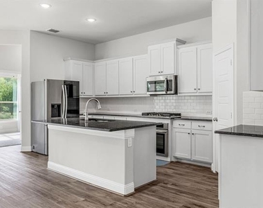 4919 Elizabeth Way - Photo Thumbnail 21