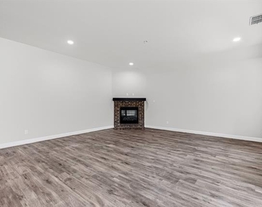 4919 Elizabeth Way - Photo Thumbnail 24