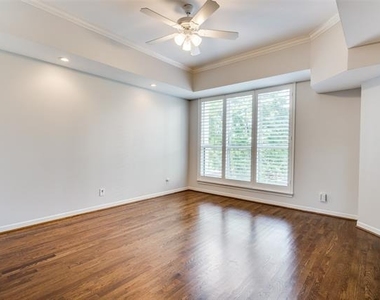 3401 Lee Parkway - Photo Thumbnail 8