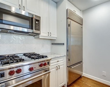 3401 Lee Parkway - Photo Thumbnail 3