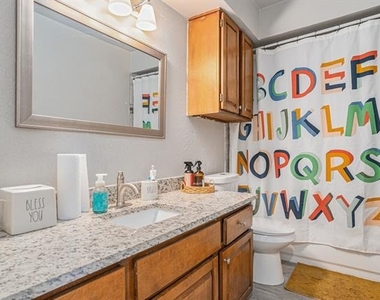 2201 Jackson Circle - Photo Thumbnail 17