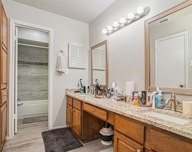 2201 Jackson Circle - Photo Thumbnail 14