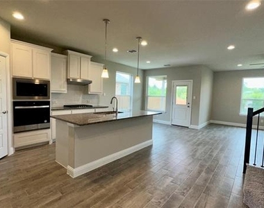 1709 Sparrow Street - Photo Thumbnail 1