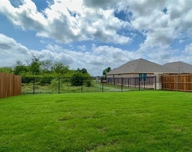 1709 Sparrow Street - Photo Thumbnail 11