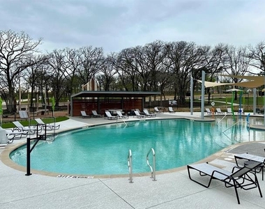 1709 Sparrow Street - Photo Thumbnail 13