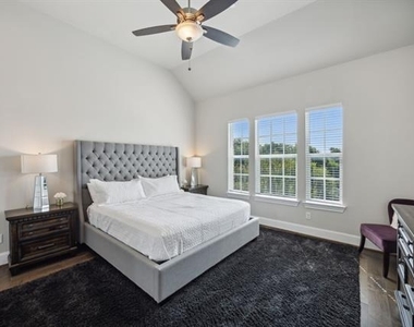 2268 Alterbrook Lane - Photo Thumbnail 17