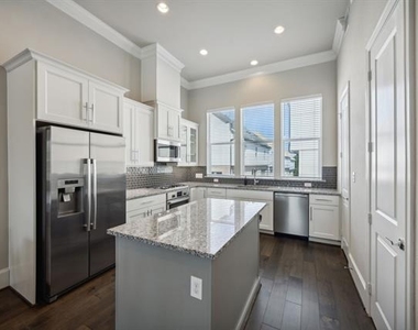 2268 Alterbrook Lane - Photo Thumbnail 4