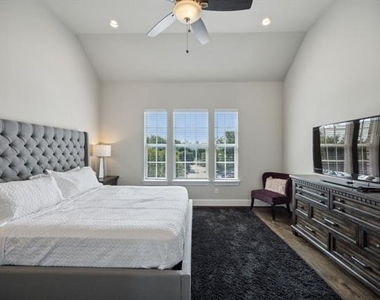 2268 Alterbrook Lane - Photo Thumbnail 18
