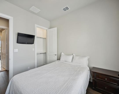 2268 Alterbrook Lane - Photo Thumbnail 22