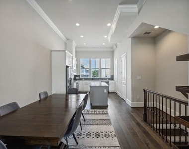 2268 Alterbrook Lane - Photo Thumbnail 3