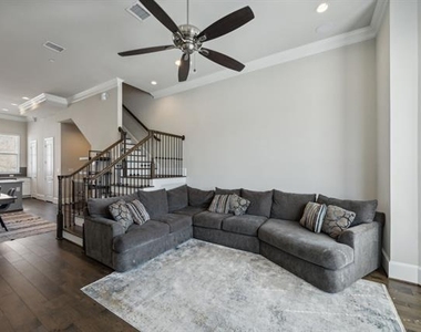 2268 Alterbrook Lane - Photo Thumbnail 11