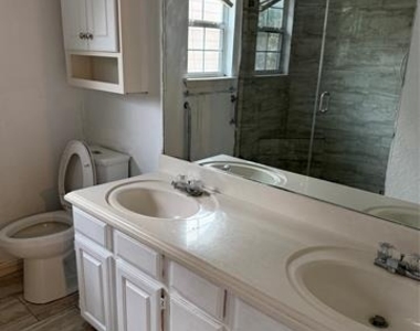 8617 Sabinas Trail - Photo Thumbnail 16