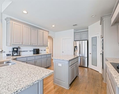 11740 Tuscarora Drive - Photo Thumbnail 12