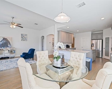 11740 Tuscarora Drive - Photo Thumbnail 10