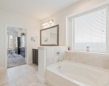 11740 Tuscarora Drive - Photo Thumbnail 19