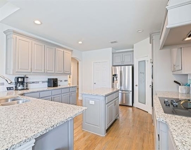 11740 Tuscarora Drive - Photo Thumbnail 13