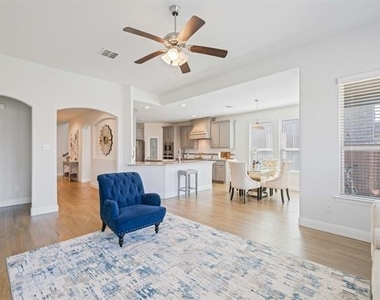 11740 Tuscarora Drive - Photo Thumbnail 7