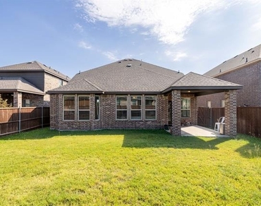11740 Tuscarora Drive - Photo Thumbnail 32