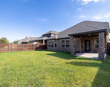 11740 Tuscarora Drive - Photo Thumbnail 31