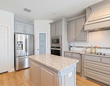 11740 Tuscarora Drive - Photo Thumbnail 14