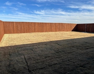 2516 Bellatrix Drive - Photo Thumbnail 18