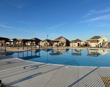 2516 Bellatrix Drive - Photo Thumbnail 24