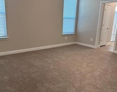 2516 Bellatrix Drive - Photo Thumbnail 10